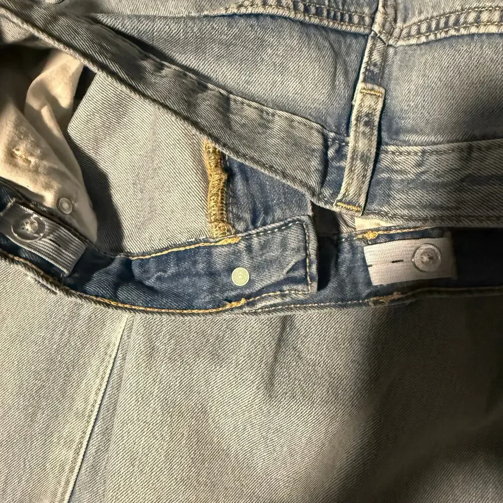 Old Navy Super Baggy Wide-Leg Embroidered Jeans for Girls 20, Light Wash 767099